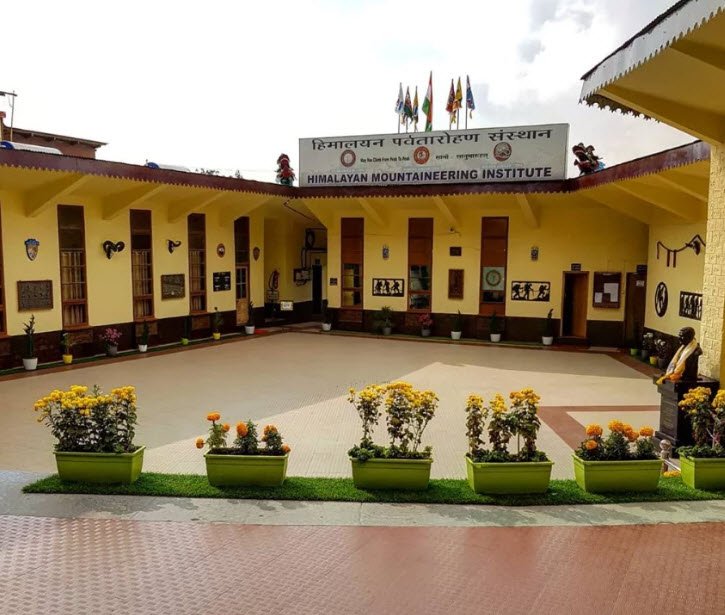 Mountaineering Institute, Darjeeling, West Bengal - Vushii.com